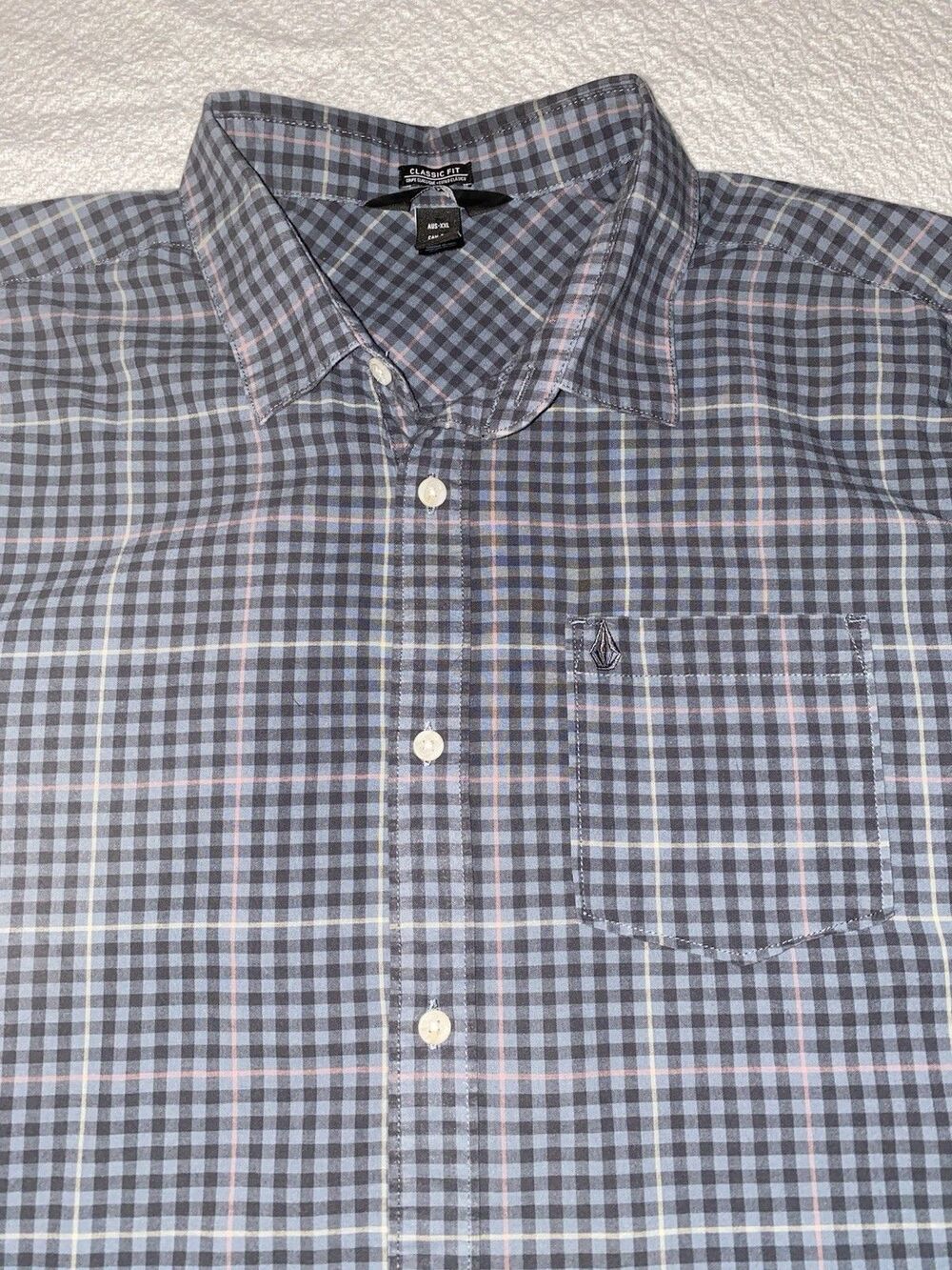 Volcom Stone Men's XXL Short Sleeve Button Down Shirt Classic Fit Plaid Blue